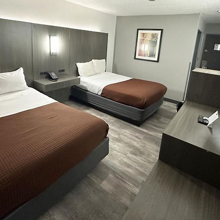 Magnuson Hotel Fort Wayne North - Coliseum Extérieur photo