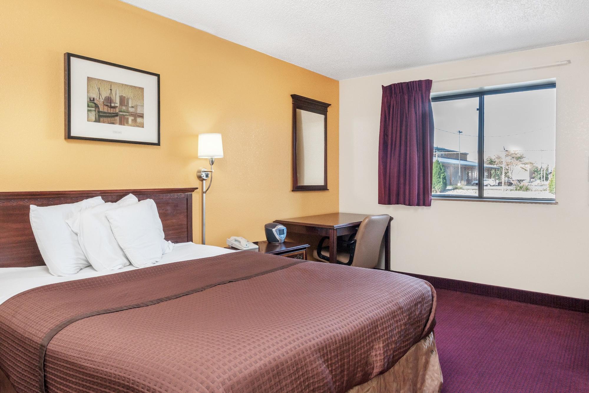 Magnuson Hotel Fort Wayne North - Coliseum Extérieur photo