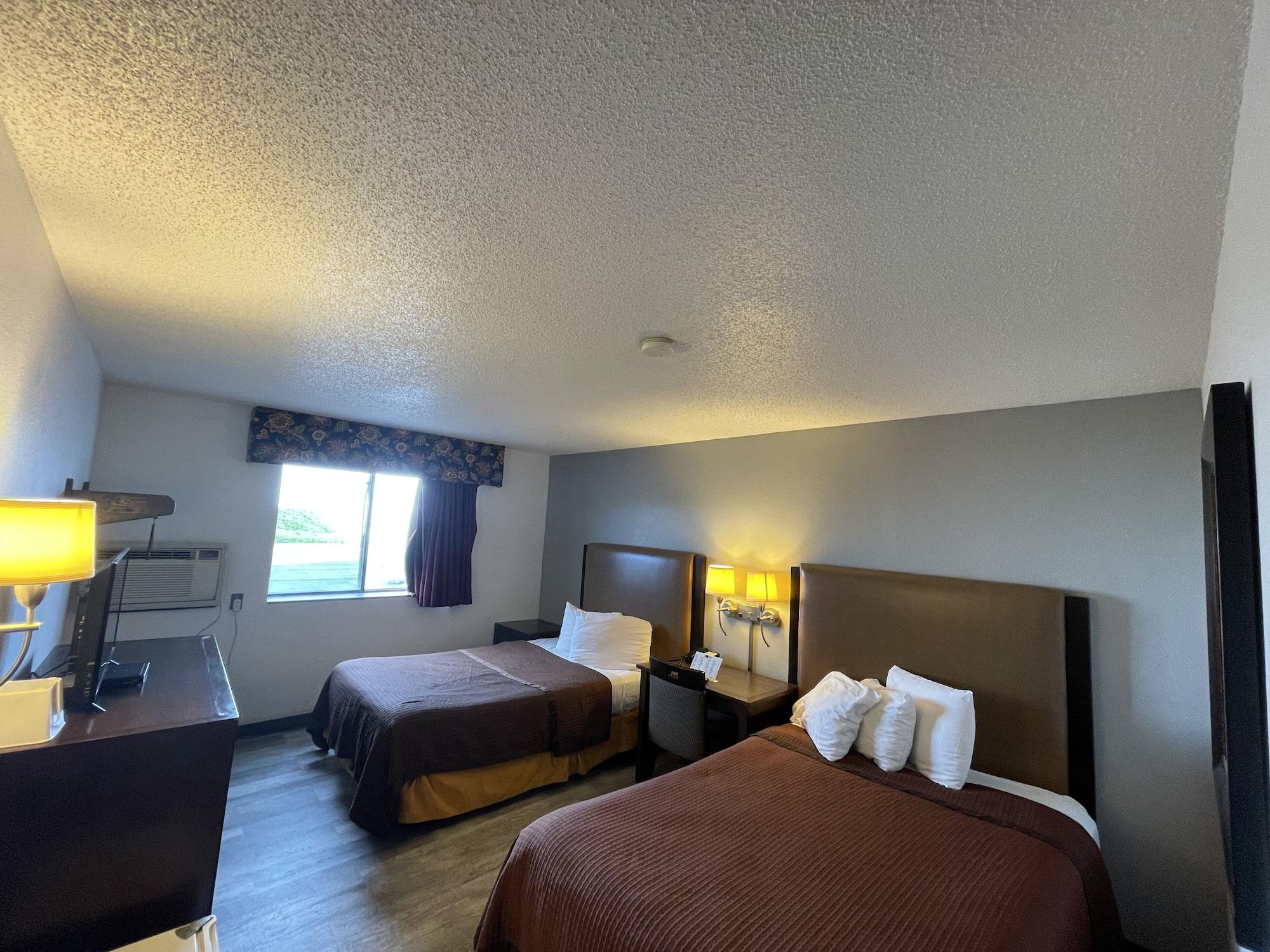Magnuson Hotel Fort Wayne North - Coliseum Extérieur photo