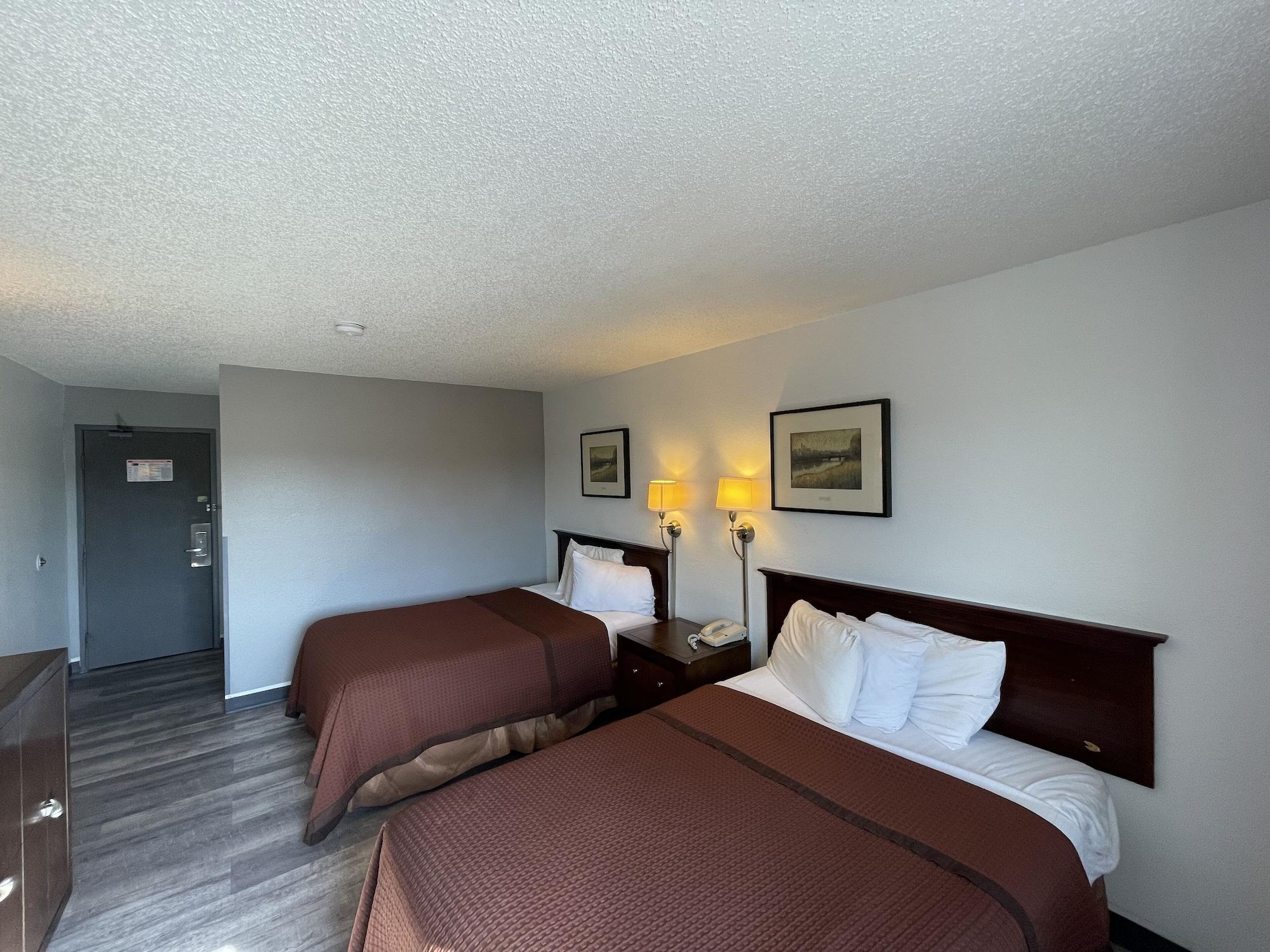 Magnuson Hotel Fort Wayne North - Coliseum Extérieur photo