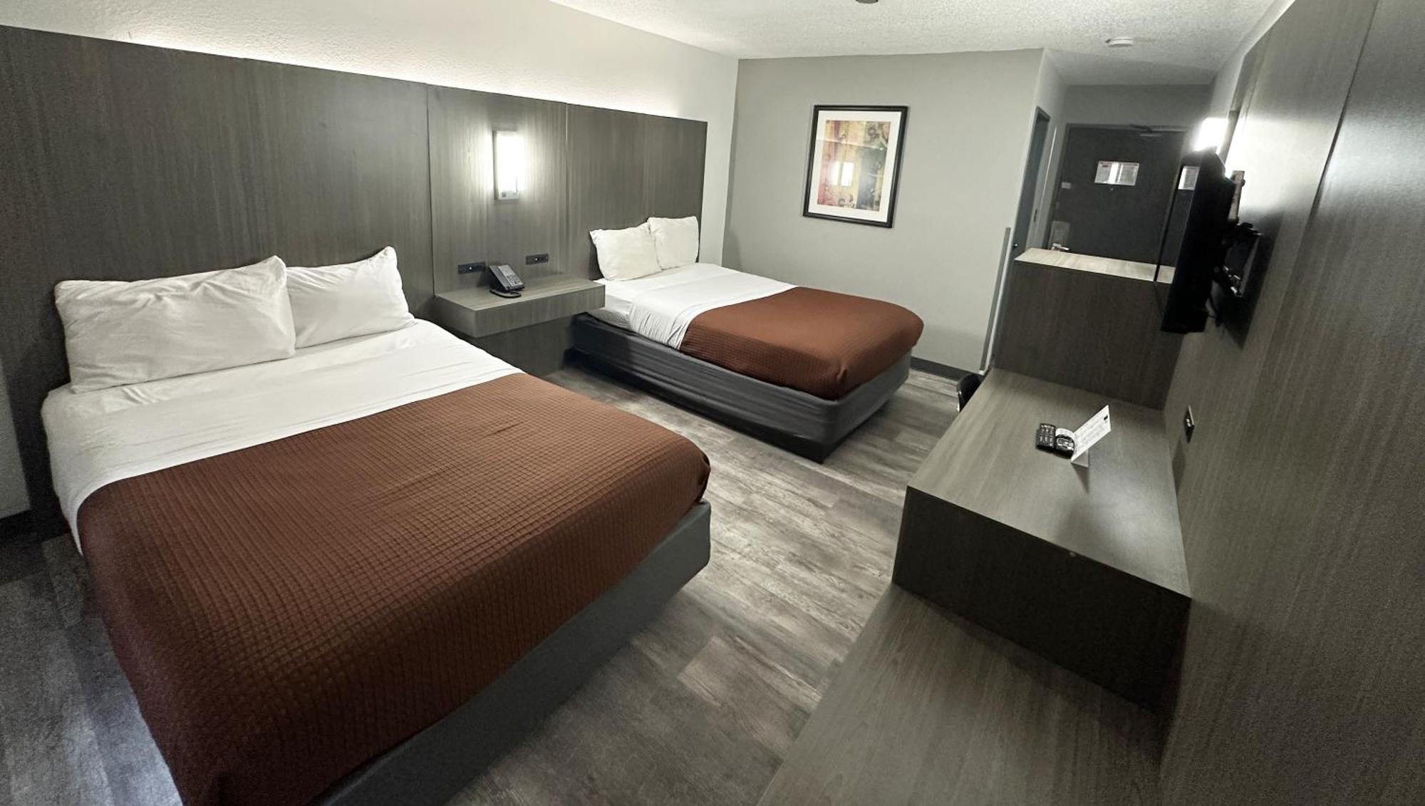 Magnuson Hotel Fort Wayne North - Coliseum Extérieur photo